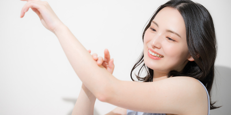 医療レーザー脱毛をした女性のイメージ