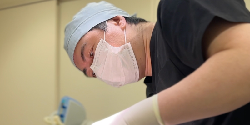 鼻先と鼻筋と小鼻のバランスを確認する診察イメージ
