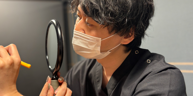 恵聖会クリニックで埋没法の適応を診察するイメージ