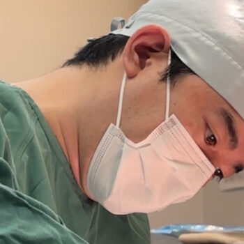 菅野医師