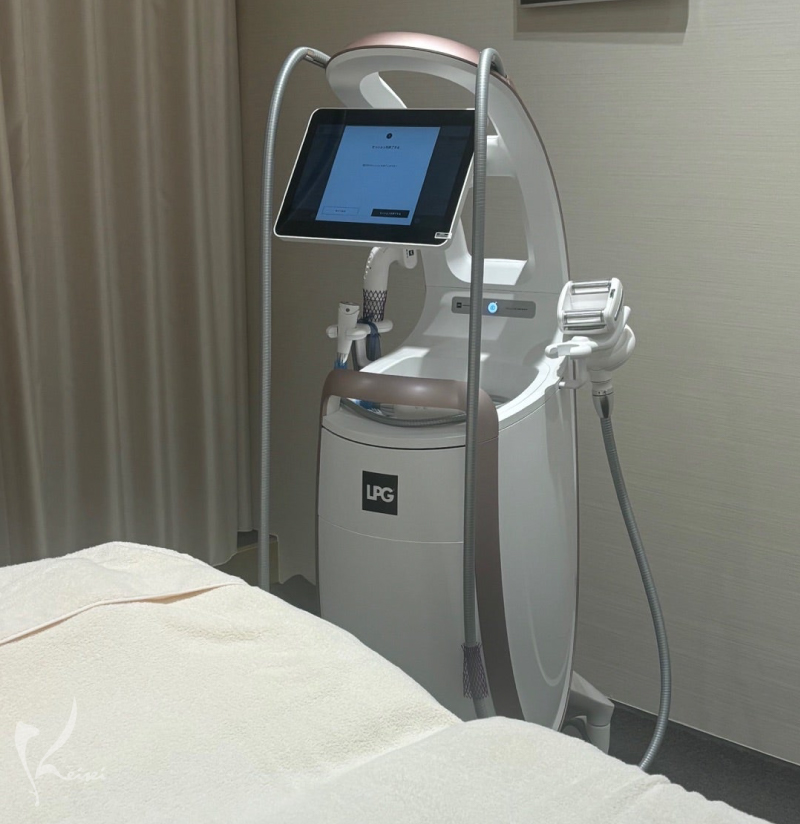 最新機種「CELLU M6 INFINITY®（セル エムシックス インフィニティ）」写真