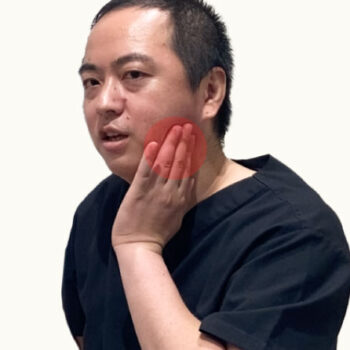 田川ドクターエラの位置を触っている写真